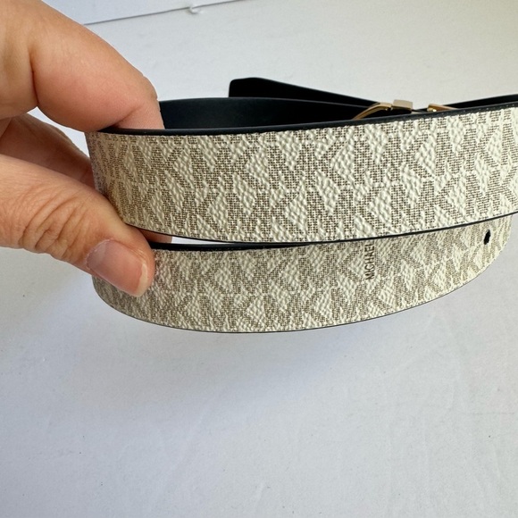 Michael Kors Reversible Belt MK Monogram Canvas Dark Navy Blue Medium / Large - Picture 4 of 10